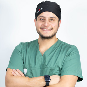 Picture of Dr. Alex Fneiche